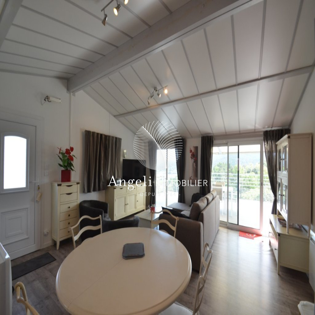 Mobil Home à Vendre Au Domaine Des Baux à Roquebrune-sur-argens